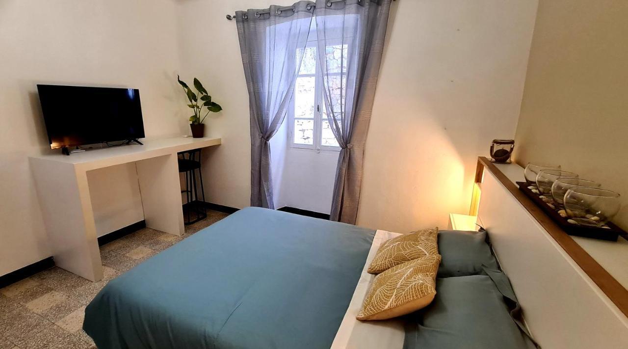 Bed and Breakfast Lou Mouli Di Baou Labeaume Zewnętrze zdjęcie