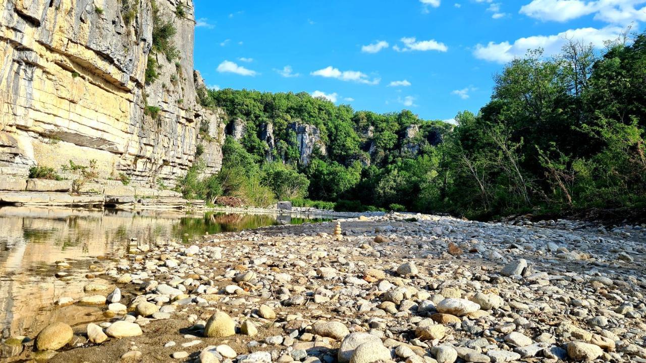 Bed and Breakfast Lou Mouli Di Baou Labeaume Zewnętrze zdjęcie